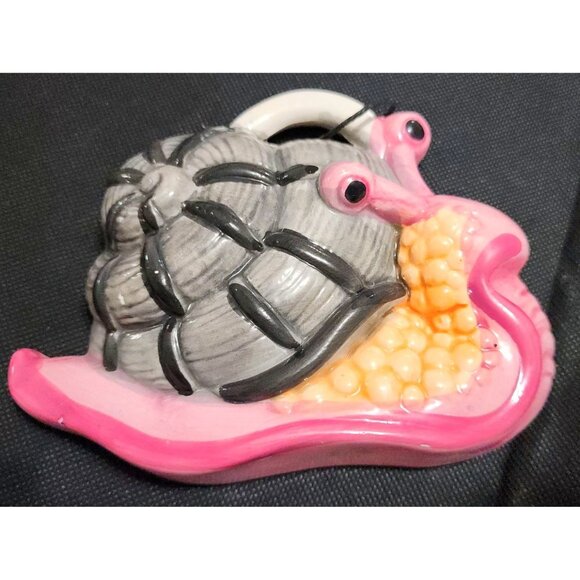 Vintage Ceramic Snail Figurine With Pink Gray Detailing - Picture 1 of 9